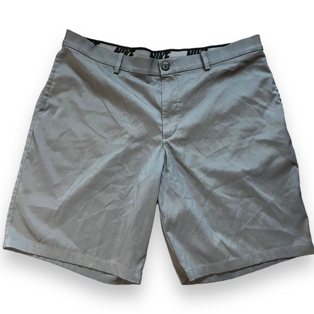 Nike Dri-Fit Men's Gray Flat Front Performance Stretch Golf Shorts, Size 40 Grey